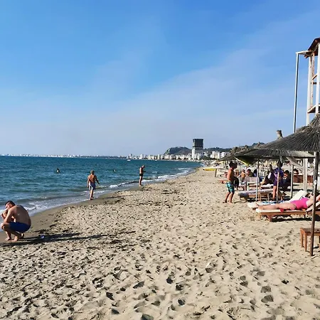Βίλα Beachfront With Private Pool By Monika Experiences *