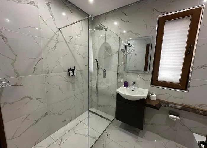 Beachfront With Private Pool By Monika Experiences Villa Golem (Tirana)