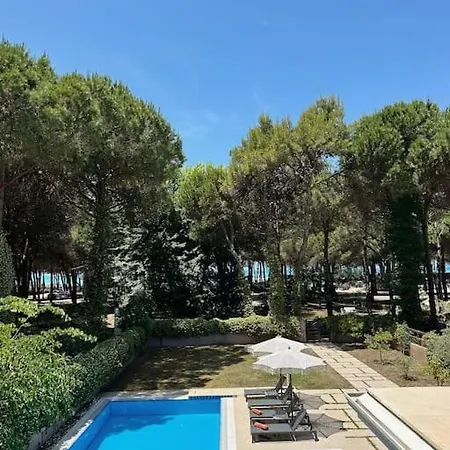 Villa Beachfront With Private Pool By Monika Experiences *