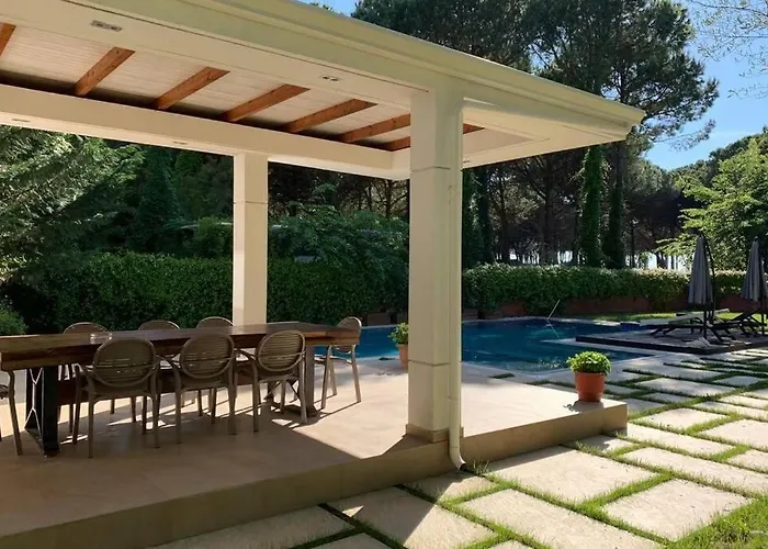 Beachfront With Private Pool By Monika Experiences Villa *